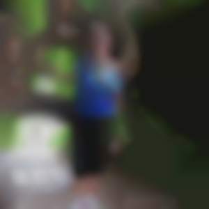 já