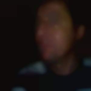 já