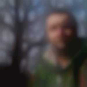 KOUKÁM, na ten zku...svět,se spoustou zku...flegmoušů+zbabělců!!!FUJ!!!!!!!
