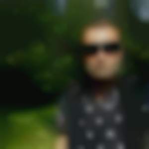 KOUKÁM a pořád nikde normální,přirozená,hezká ženská,k seznámení!!!!!!!!