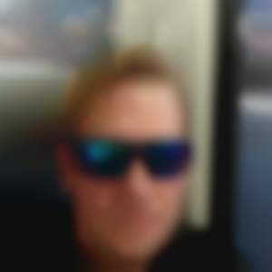 já
