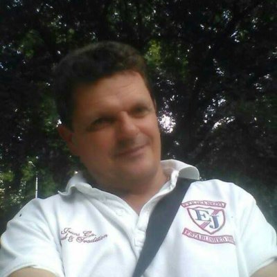 já555