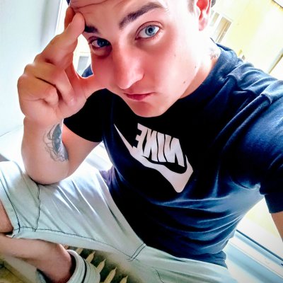 Troňtos