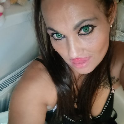 Adéla33